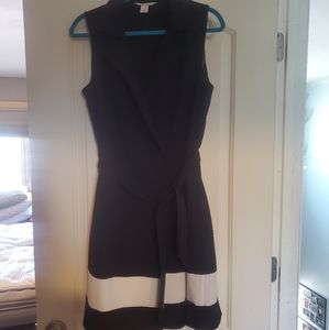 WHBM black and white sleveless dress size 12.